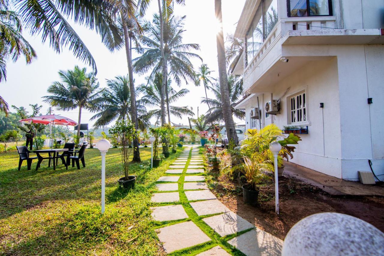 Bed and Breakfast White House In Goa, Truly Amazing Experience Saligao Екстер'єр фото